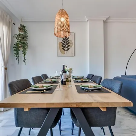 Modern / Quiet 3 Bdrs Flat In The Heart Of * Calpe