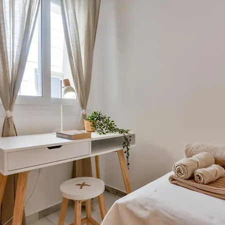 Modern / Quiet 3 Bdrs Flat In The Heart Of Apartment