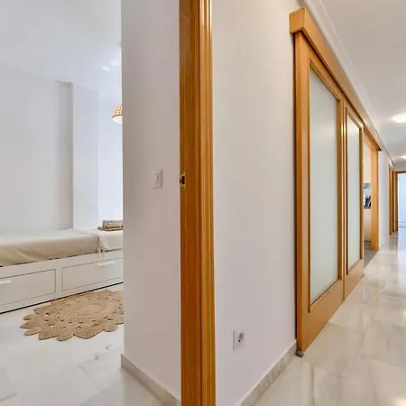 Apartment Modern / Quiet 3 Bdrs Flat In The Heart Of *