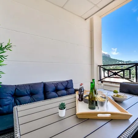 Modern / Quiet 3 Bdrs Flat In The Heart Of * Calpe