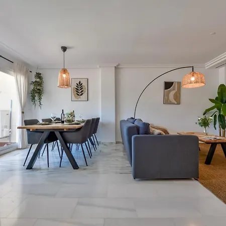 Modern / Quiet 3 Bdrs Flat In The Heart Of * Calpe
