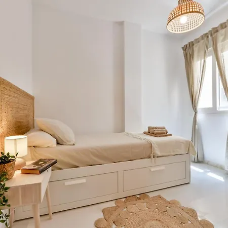 Apartamento Modern / Quiet 3 Bdrs Flat In The Heart Of *
