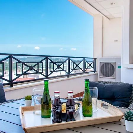 Modern / Quiet 3 Bdrs Flat In The Heart Of * Calpe