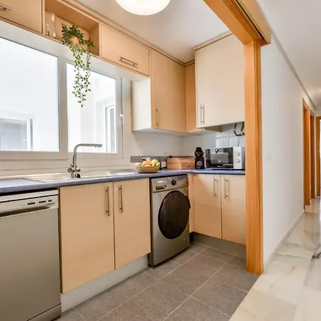 Modern / Quiet 3 Bdrs Flat In The Heart Of *